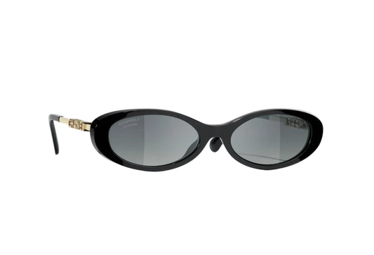 Chanel Oval Acetato Black Gold